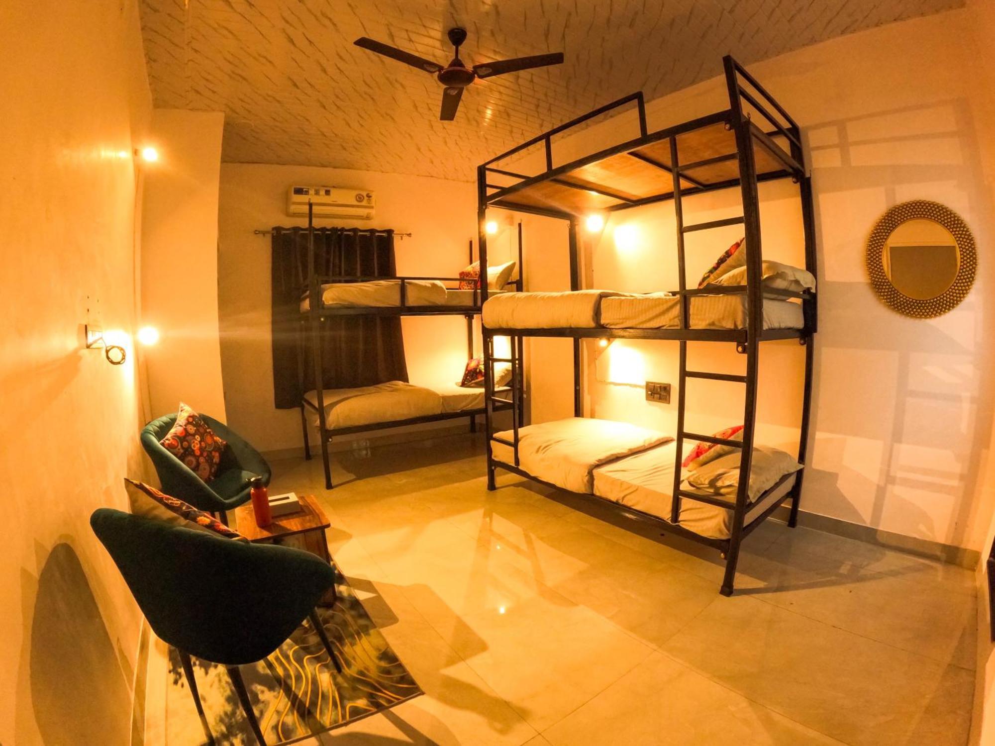 Funky Backpackers Udaipur Exterior foto