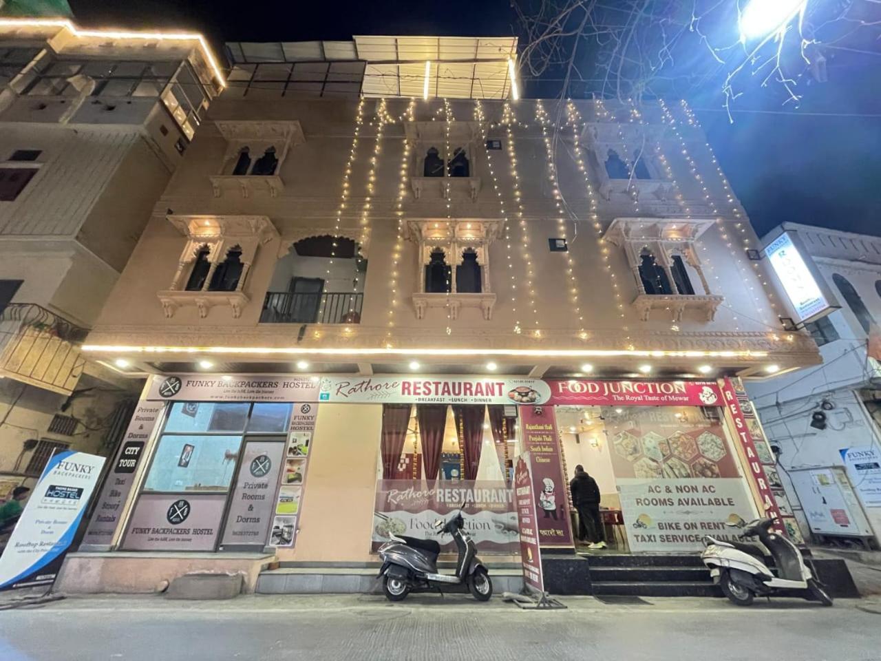 Funky Backpackers Udaipur Exterior foto